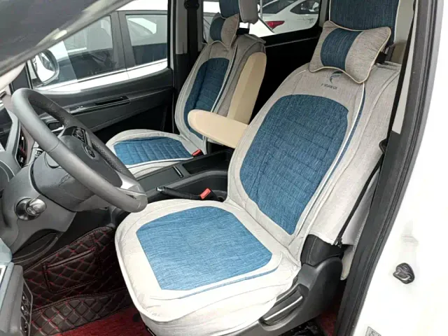 JAC Refine JAC Refine M3 2022 1.5T 7-Seater Standard — Фото автомобиля 14