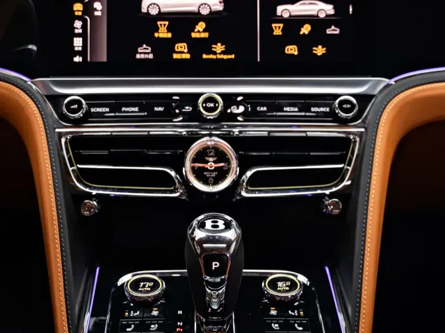 Bentley Flying Spur — Фото автомобиля 10