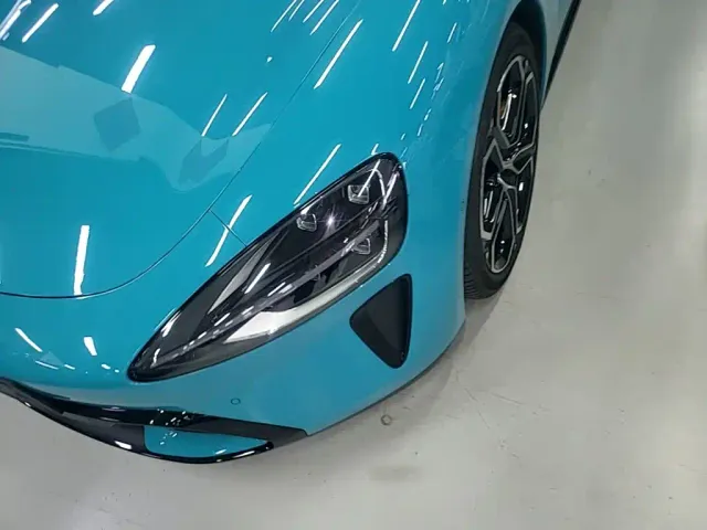 Xiaomi SU7 — Фото автомобиля 23