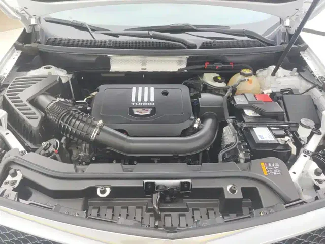 Cadillac XT5 — Фото автомобиля 10