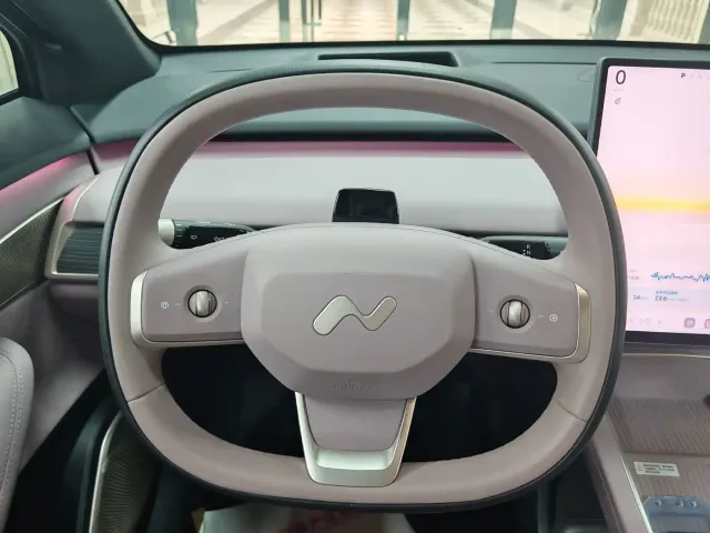 Onvo L60 — Фото автомобиля 12