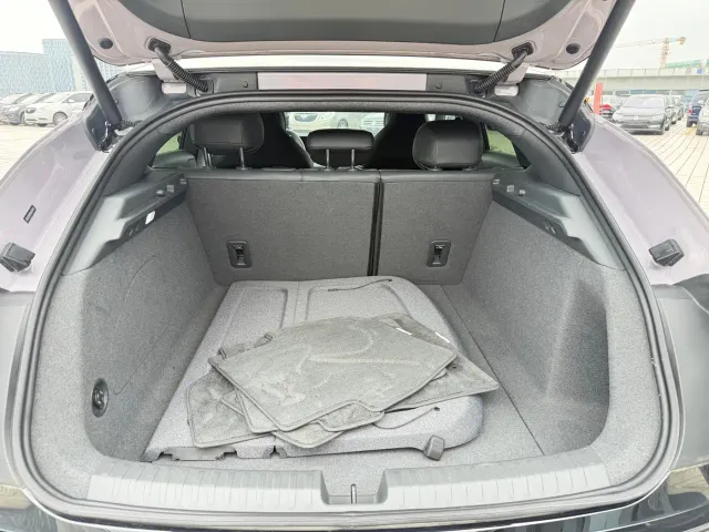 Audi E5 Sportback — Фото автомобиля 15