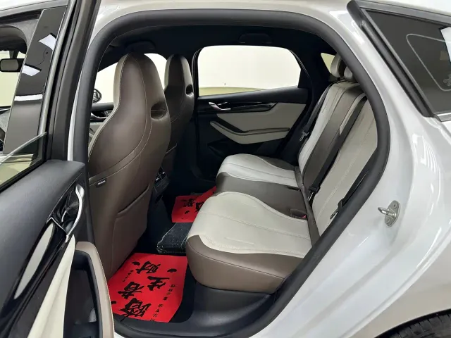 BYD Qin PLUS — Фото автомобиля 16