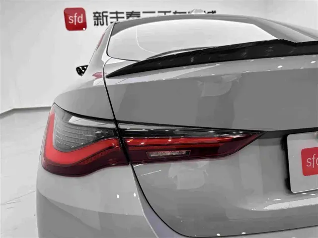 BMW i4 — Фото автомобиля 26