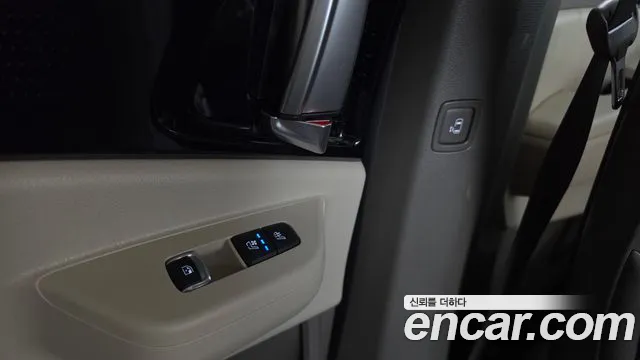 Kia Carnival 4th Gen — Фото автомобиля 29
