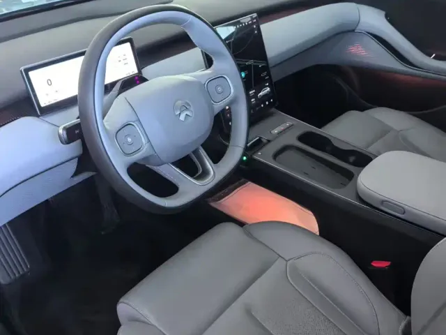 Nio ET5 Touring — Фото автомобиля 5
