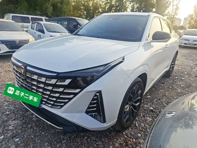 Фотография автомобиля — Changan UNI-Z