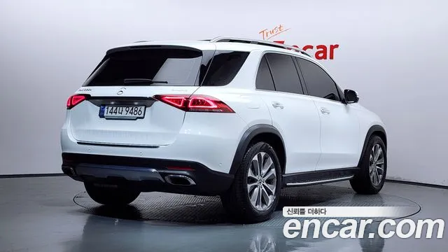 Фотография автомобиля — Mercedes-Benz GLE-Class