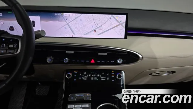 Genesis GV70 2.5T Бензин 2WD — Фото автомобиля 2