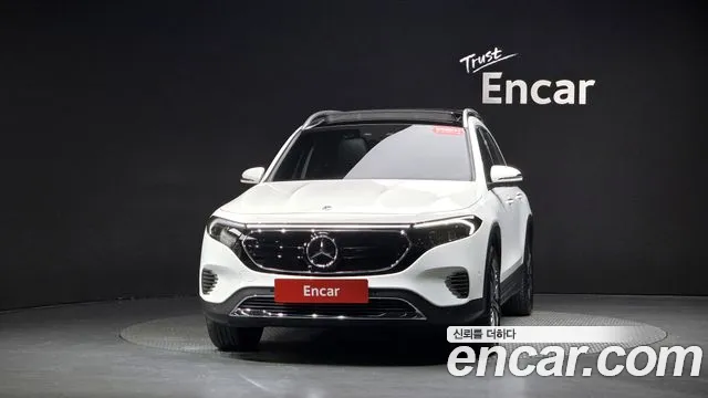 Mercedes-Benz EQB X243 — Фото автомобиля 3