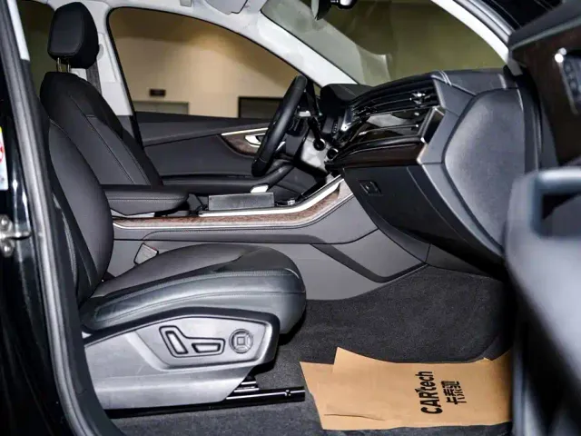 Audi Q7 — Фото автомобиля 19
