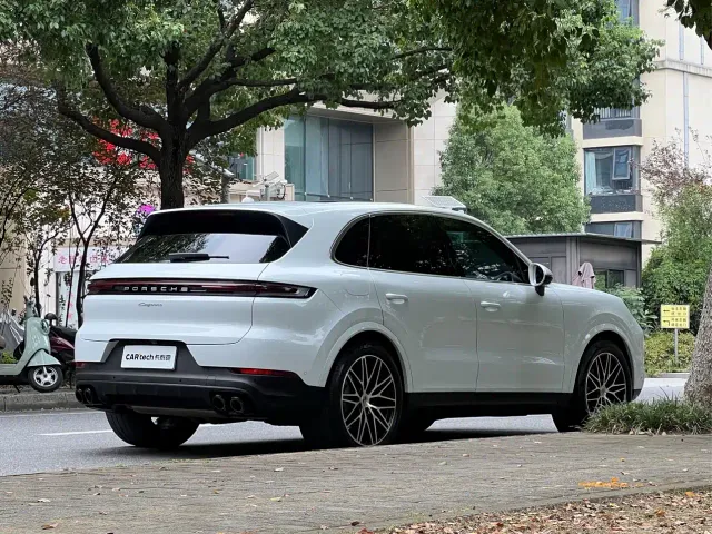Porsche Cayenne 2024 Cayenne 3.0T — Фото автомобиля 5