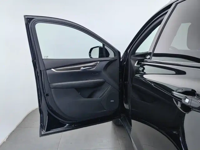 Cadillac XT5 — Фото автомобиля 8