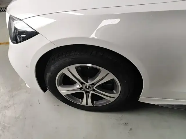 Mercedes-Benz Mercedes-Benz C-Class 2022 Facelift C 200 L Sport — Фото автомобиля 22