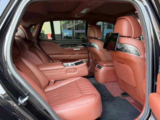 Genesis G90 — Фото автомобиля 14