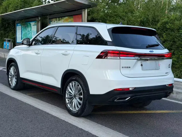 Changan X7 Plus — Фото автомобиля 26