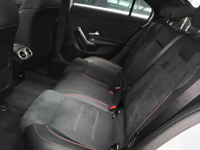 Mercedes-Benz A-Class — Фото автомобиля 16