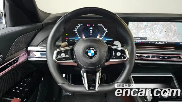 BMW 7-Series 7 серия (G70) 740i xDrive M Sport — Фото автомобиля 3