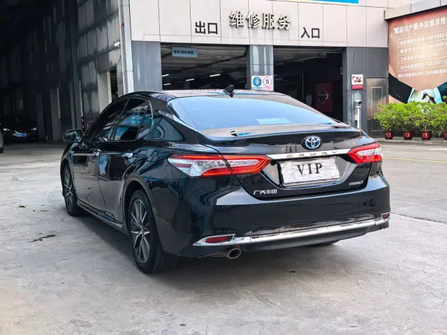 Toyota Camry — Фото автомобиля 5