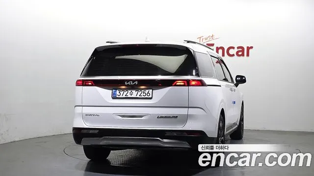 Kia Canival Carnival 4 поколение 7 мест Outdoor — Фото автомобиля 4