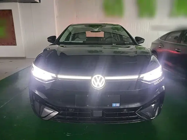 Volkswagen ID.7 Vizzion — Фото автомобиля 2