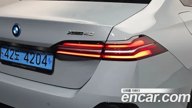 BMW i5 G60 — Фото автомобиля 8