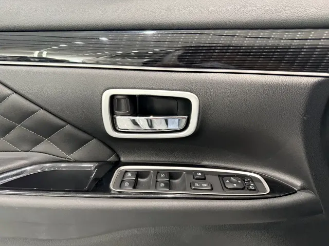 Mitsubishi Outlander — Фото автомобиля 11