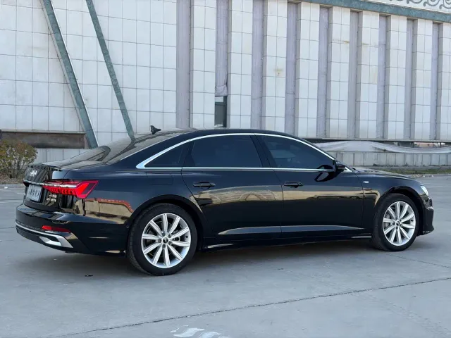 Audi A6L — Фото автомобиля 24