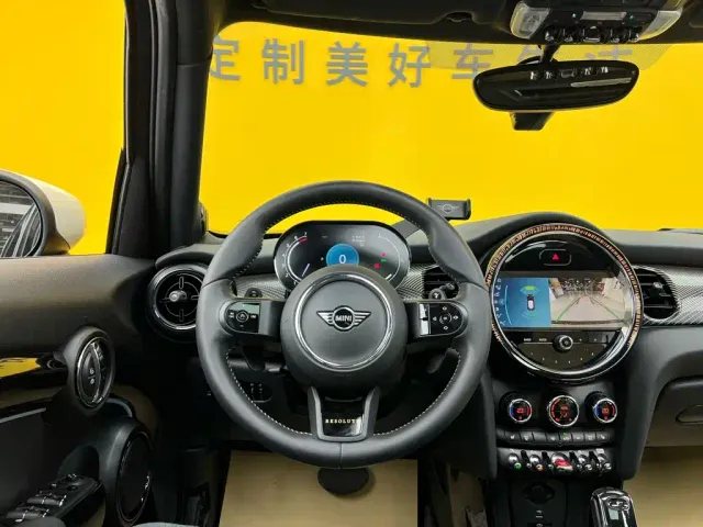 MINI Hatch — Фото автомобиля 21