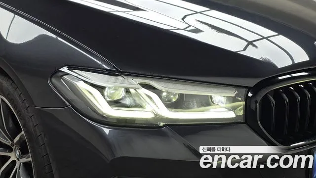 BMW 5-Series — Фото автомобиля 18