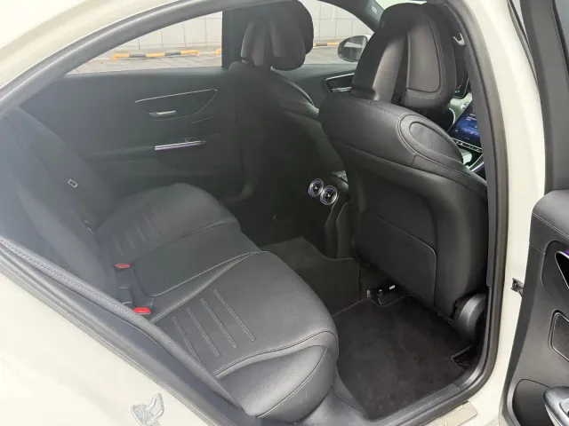 Mercedes-Benz C-Class — Фото автомобиля 7