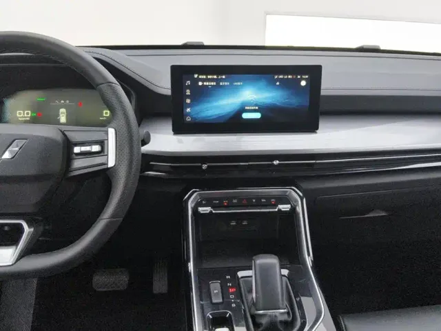 Wuling Asta — Фото автомобиля 13