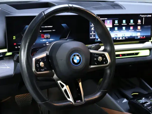 BMW i5 — Фото автомобиля 14