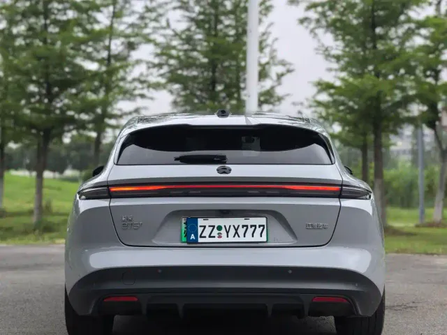 Nio ET5 Touring — Фото автомобиля 16