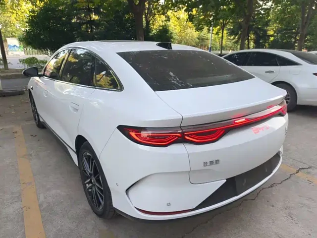 BYD Qin L — Фото автомобиля 4