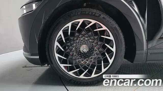Hyundai Ioniq5 Ioniq5 Long Range AWD — Фото автомобиля 5