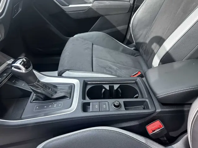 Audi Q3 — Фото автомобиля 9
