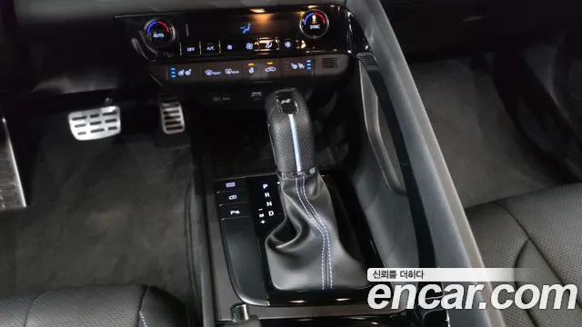 Hyundai Avante CN7 — Фото автомобиля 12