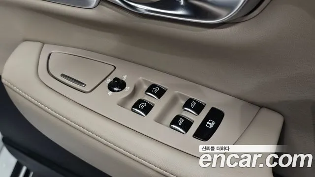 Volvo S90 — Фото автомобиля 30