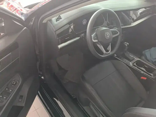 Volkswagen Passat — Фото автомобиля 15