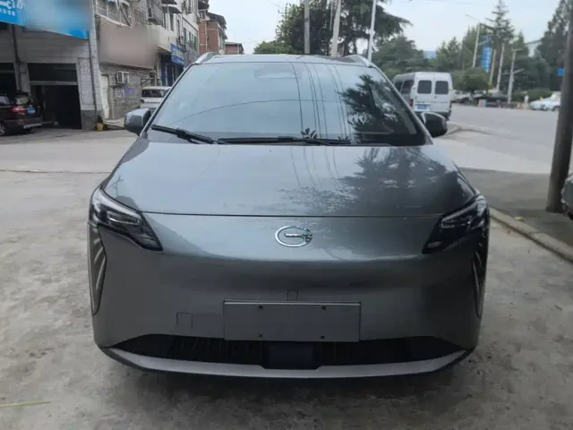 GAC Aion Y — Фото автомобиля 2