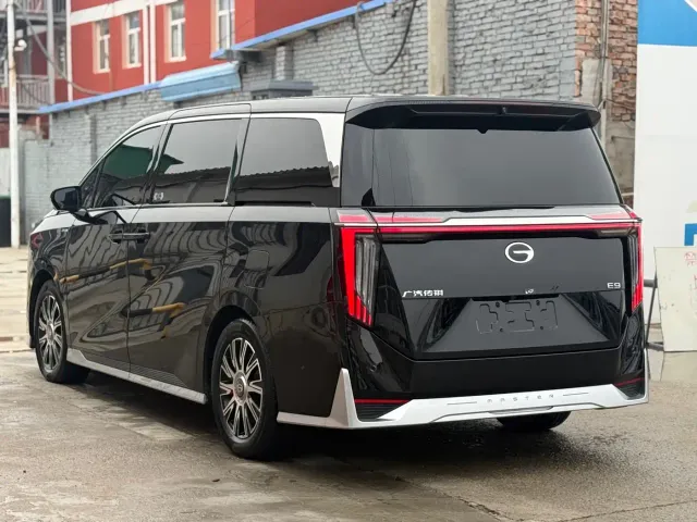 GAC Trumpchi E9 — Фото автомобиля 16