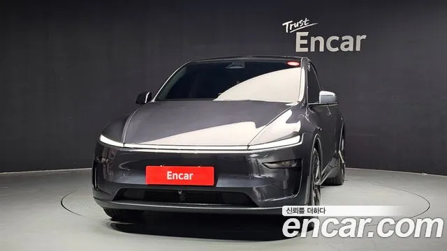 Tesla Model Y — Фото автомобиля 3