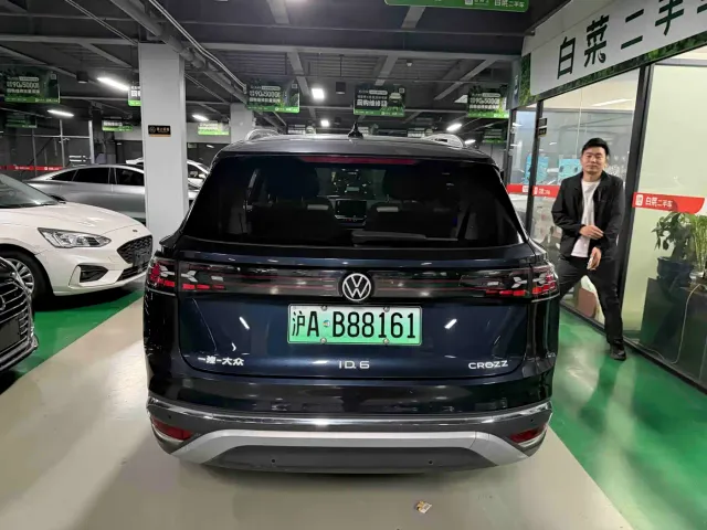 Volkswagen ID.6 Crozz — Фото автомобиля 5