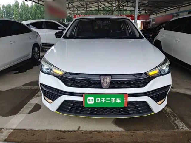 Roewe i5 — Фото автомобиля 2