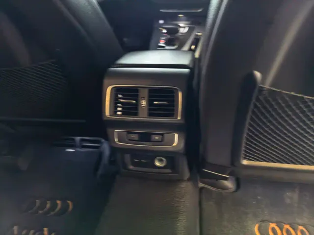 Audi Q5L — Фото автомобиля 11