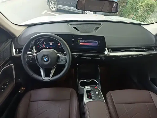 BMW X1 — Фото автомобиля 13
