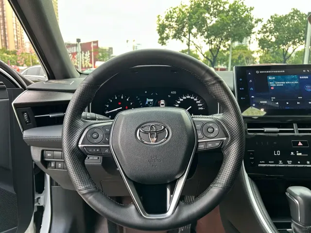 Toyota Avalon — Фото автомобиля 15