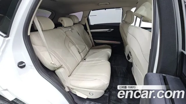 Genesis GV80 — Фото автомобиля 17