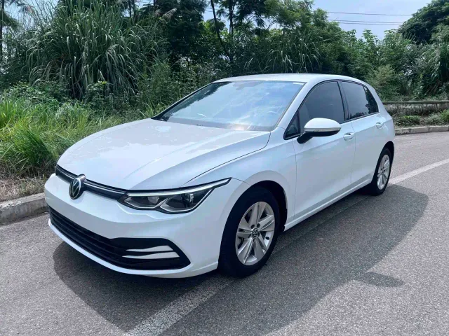 Фотография автомобиля — Volkswagen Golf